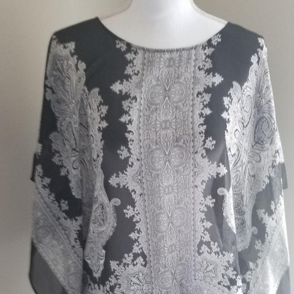 Talbots / S/M / Black and Cream Shear Paisley Ponc